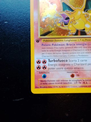 Charizard 1a Edizione Base Set Italiano