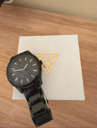 Reloj Guess Negro
