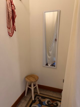 Taburete de madera rústico