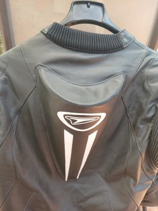 Chaqueta de cuero para moto Teknic