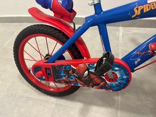 Bicicleta Spiderman Azul y Roja Decathlon
