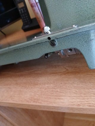 Máquina de coser Refrey Transforma