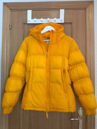 Anorak Columbia talla  M color amarillo fuerte