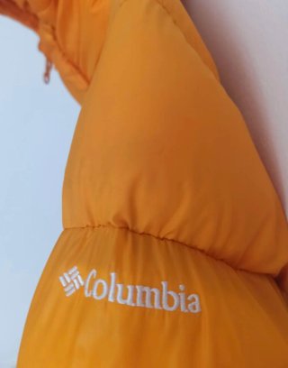 Anorak Columbia talla  M color amarillo fuerte