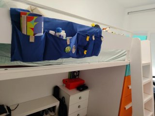 Cama juvenil alta con cajones