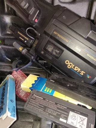 Antigua Videocámara Grundig S-VS180 VHS Profesiona