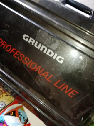 Antigua Videocámara Grundig S-VS180 VHS Profesiona