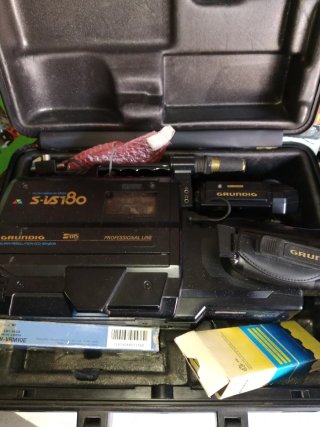 Antigua Videocámara Grundig S-VS180 VHS Profesiona