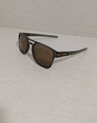 Gafas de sol Oakley Latch Beta