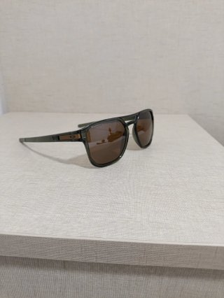 Gafas de sol Oakley Latch Beta