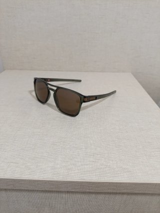 Gafas de sol Oakley Latch Beta