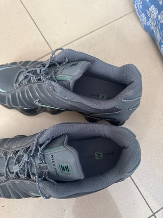 Zapatillas Nike Shox Grises y Turquesa