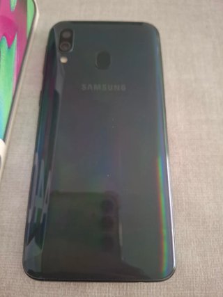 Samsung A40