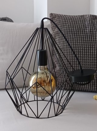 Lámpara Industrial Negra con Bombilla