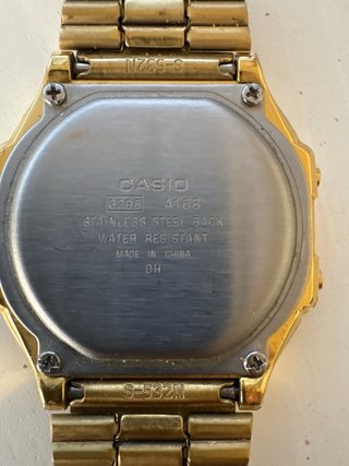 Reloj Casio A168 Dorado