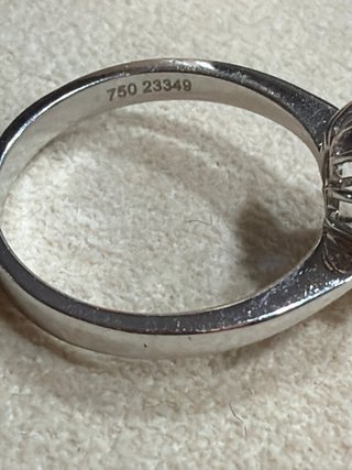 Anillo Oro Blanco 18k Zafiro y Brillantes