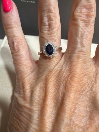 Anillo Oro Blanco 18k Zafiro y Brillantes
