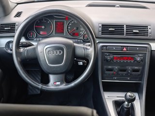 AUDI A4 S-LINE 2.0 TDI 140CV 145.000KM * 1 DUEÑO *