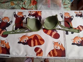 Reggiseno camuflage tg 5 italiana