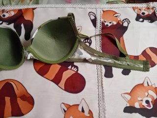 Reggiseno camuflage tg 5 italiana