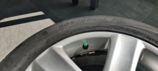 Rueda con llanta Peugeot
