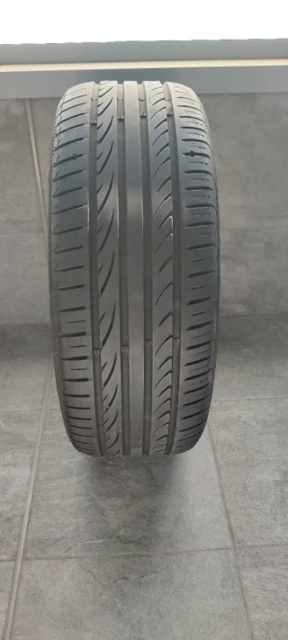 Rueda con llanta Peugeot