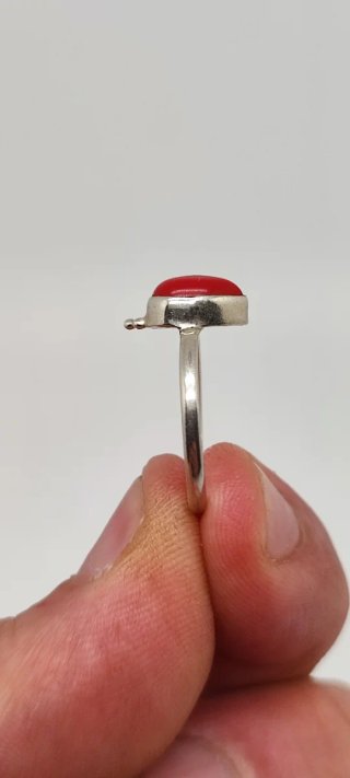 Anillo de Plata y Coral.