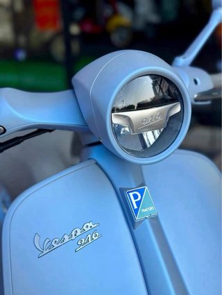 Vespa 946 Snake Edición Limitada 1/888