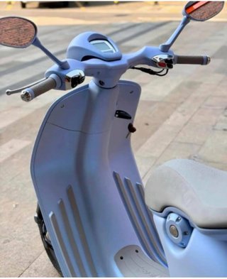 Vespa 946 Snake Edición Limitada 1/888