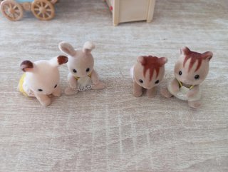 Muñecos Familia Sylvanian Families