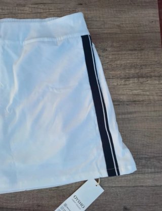 Falda pantalón Oysho blanca deportiva