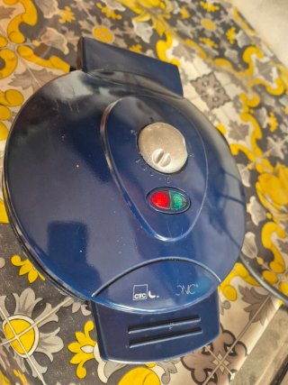 Piastra per Waffel CLATRONIC WA 3275