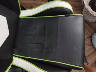 Silla gamer Newskill negra y verde