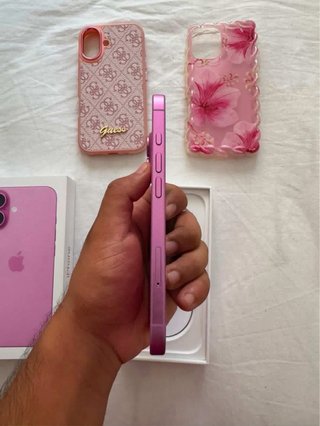 iPhone 16 Rosa 128GB con Accesorios