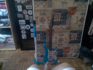 Guitarra y micrófono para niños