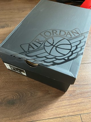 Air Jordan 1 Mid SE Verde/Rosa