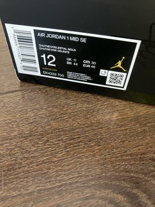 Air Jordan 1 Mid SE Verde/Rosa