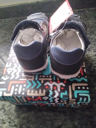 Sandalias niño piel HURAN talla 21.
