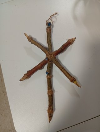 Pisada de bruja artesanal de madera