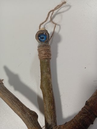 Pisada de bruja artesanal de madera