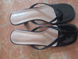 Chanclas tacón negras moda 36-37