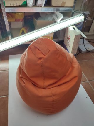 Puff Naranja de Tela