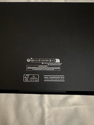 Caja de regalo Prada negra