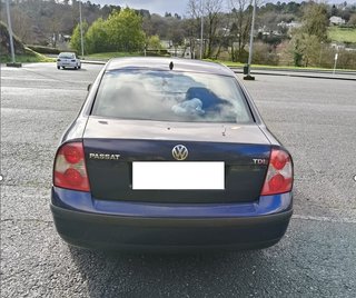 Volkswagen Passat  1.9 TDI 130CV Año 2002