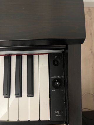 Piano Digital Yamaha YDP-142