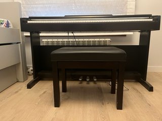 Piano Digital Yamaha YDP-142
