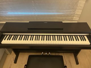 Piano Digital Yamaha YDP-142