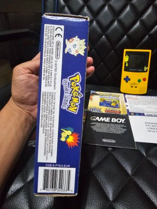 Game Boy Color Edición Especial Pikachu