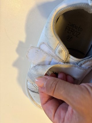 Zapato Feroz Blanco Talla 27