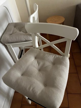 2 Taburetes Altos IKEA INGOLF + Cojines